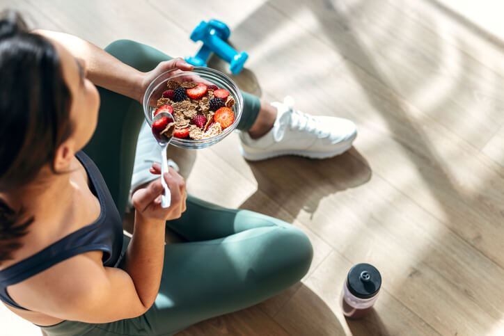 A health and fitness certificate holder having post-workout cereal